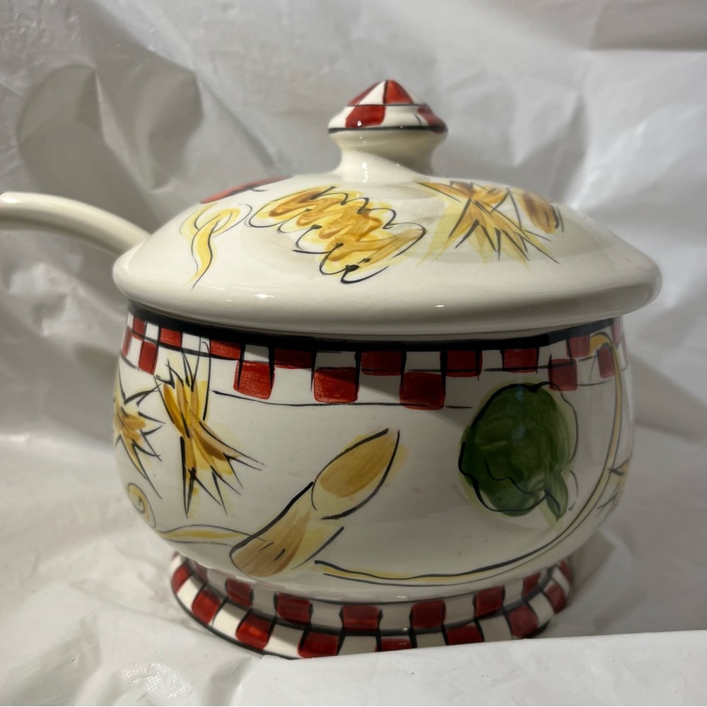 Tabletops Gallery Pasta 101 Parmesan cheese Ceramic Pot with Cheese Spoon